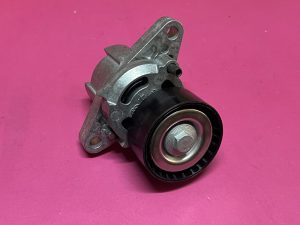 Alternatör Gergisi Kütüğü Alternatörü Rulmanı Renault Megane 1 Megane 2 Clio 2 Kangoo Laguna Scenic Symbol 1.4 16V - 1.6 16V - 2.0 16V K7M K7J F4R Motor '' Orjinal '' - 8200603359