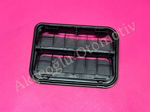 Arka Bagaj Havalandırması Muzulu Renault Captur Clio 4 Clio 3 Espace 4 Espace 5 Fluence Megane 3 Kadjar Kangoo 2 Laguna Laguna 2 Laguna 3 Latitude Megane 1 Megane 2 Megane 4 R19 Safrane Scenic 1 Scenic 2 Scenic 3 Talisman Trafic 2 Vel Satis Dacia Duster Logan Sandero  '' Orjinal '' - 7700838358  7700419636