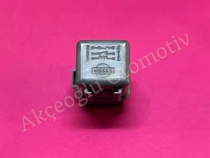 Sigorta Kutusu Rölesi Renault Koleos Nissan Pathfinder X-Trail Qashqai Terrano İnfinity FX30 FX35 FX50  ( 6 Fişli Gri Renk ) '' Orjinal '' - 25230C996B  25230C9910