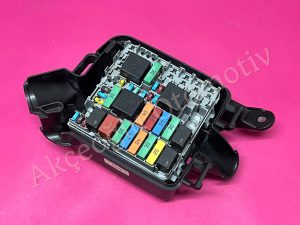 Sigorta Kutusu Role Kutusu ve Alt Üst Kapağı Fiat Fiorino Doblo 4 500L Alfa Romeo Mito Giulietta '' Orjinal '' - 51867698 51791319 51791320