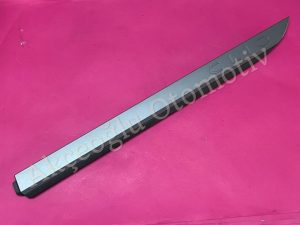 Arka Sol Kapı Bandı Nikelaj Kaplaması Krom Kapı Bandı Renault Clio 5 ( Gri Renk ) '' Orjinal '' - 828771246R  828D13529R  828772175R  828776862R  828779279R