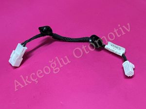 Arka Koltuk Orta Konsolu Aksesuar Prizi Girişi USB Soketi Kablosu Renault Megane 5 Sedan Austral Espace 6 Megane e-Tech ( Arka Konsol ) '' Orjinal '' - 37759001 - 01  3775900101  284H35397R  284H38566R