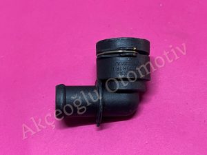 Radyatör Soğutucu Borusu Su Dağıtıcı Flanşı Müşür Yuvası Audi A1 A2 A3 Q2 Q3 Skoda Karoq Kamiq Kodiaq Octavia SuperB Scala Fabia Seat Leon İbiza Tarraco Ateca Arona Volkswagen Golf Golf 8 Passat B8 Polo Arteon Tiguan T-Cross T-Roc Taigo '' Orjinal '' - 5Q0122291AJ   5Q0122291 AJ   5Q0122291