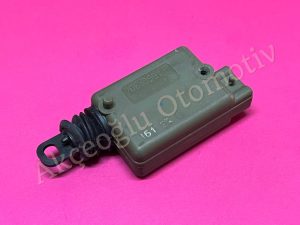 Kapı Kilit Motoru Bagaj Kilit Motoru Renault R9 Broadway Spring Clio 2 Megane 1 Kangoo Express R19 Europa Scenic Safrane Twingo Master 2 Dacia Logan Sandero Duster '' Orjinal '' - 7701039565