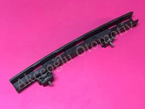 Sağ Arka Cam Kriko Klavuzu Plastiği Renault Captur '' Orjinal '' - 822160252R