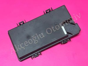 Sigorta Kutusu Röle Koruma Kutusu Elektrik Bağlantı Muhafaza Üst Kapağı Fiat Freemont Jeep Renegade Compass Chrysler Dodge Mercedes '' Orjinal '' - 68036345AA