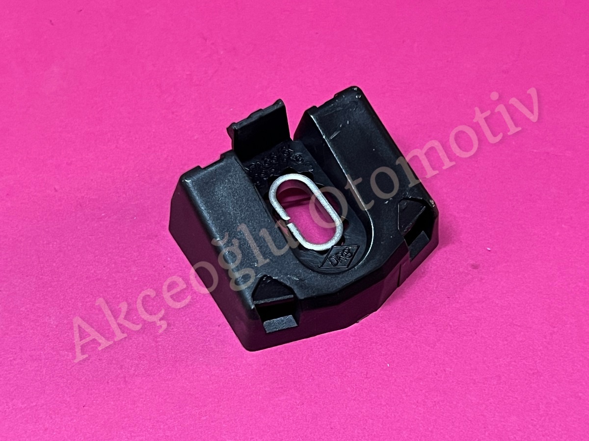 Bagaj Kapak Takozu Karşılık Plastiği Renault Bagaj Kapağı Tapası Renault Megane 2 Megane 3 Scenic 2 '' Orjinal '' - 8200209572