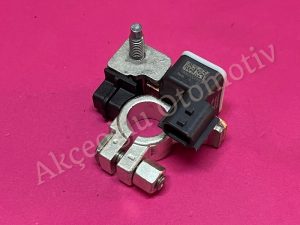 Akü Kutup Başı Akü Gerilim Kaptörü Renault Clio 4 Captur Trafic 3 Zoe Dacia Duster 2 Dokker Lodgy Sandero 3 Duster Opel Vivaro 3 Smart ForTwo ForFour '' Orjinal '' - 250825784R