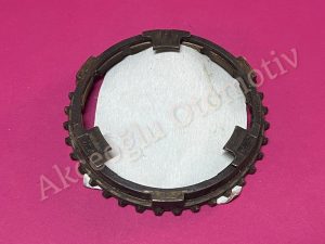 Senkromenç Sarısı 1. ve 2. Vites Senkromenç Dişlisi Fiat Palio Albea Marea Brava Bravo İdea Fiorino Punto Linea Doblo Stilo Panda Alfa Romeo 145 147 156 Mito Giulietta '' Orjinal '' - 46776199