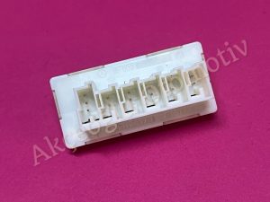 Enerji Dağıtıcı Distribütör Rölesi Soketi Mercedes W176 W177 A Serisi W246 W242 B Serisi W212 W213 W214 E Serisi W205 C Serisi W167 GLE Serisi X254 GLC Serisi X247 GLB Serisi  H247 GLA Serisi ( 6 Fişli ) '' Orjinal '' - A0009820412