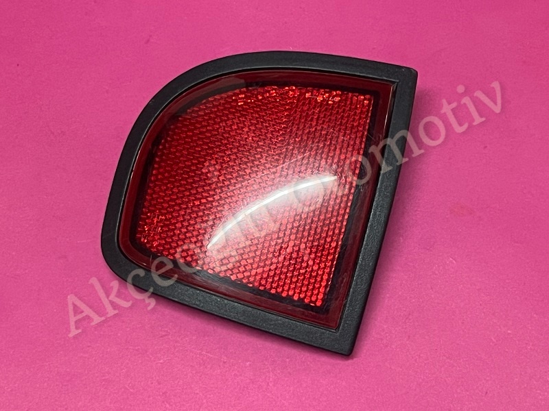 Sağ Arka Köşe Tampon Reflektörü Sis Lambası Mitsubishi L200 ( 2006 - 2015 Arası ) '' Orjinal '' - 8355A016 25016641